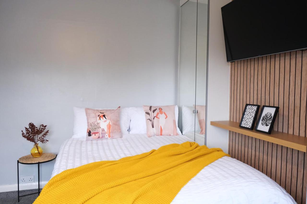 Bee Stays - Northway House Warrington  Exteriör bild